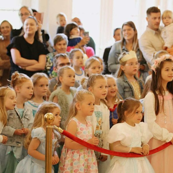 314fc2e5-e584-434a-aa10-fcb47f95b70c